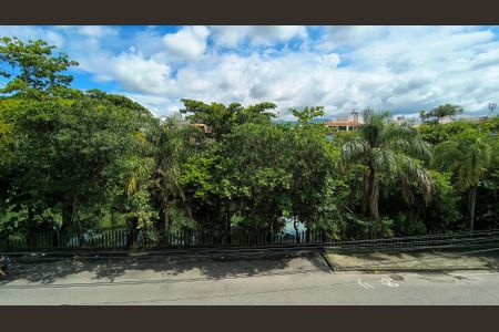 Apartamento para alugar com 100m², 3 quartos e 2 vagas Apartamento para alugar com 100m², 3 quartos e 2 vagasVaranda