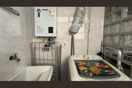 Apartamento para alugar com 100m², 3 quartos e 2 vagas Apartamento para alugar com 100m², 3 quartos e 2 vagasCozinha e Área de Serviço