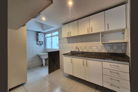 Apartamento à venda com 92m², 3 quartos e 1 vagaCozinha 