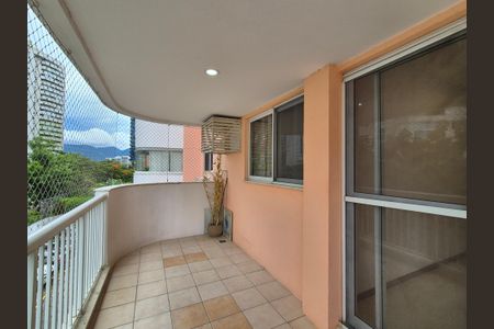 Apartamento à venda com 92m², 3 quartos e 1 vagaVaranda 