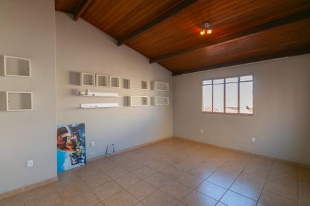 Casa à venda com 360m², 3 quartos e 4 vagasÁrea comum