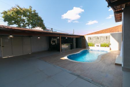 Casa à venda com 360m², 3 quartos e 4 vagasÁrea comum