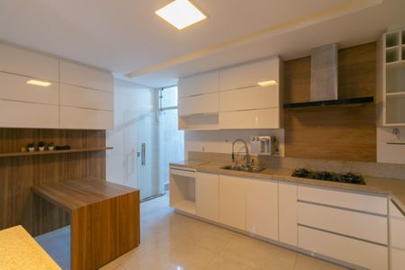 Casa à venda com 360m², 3 quartos e 4 vagasCozinha