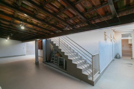 Casa à venda com 360m², 3 quartos e 4 vagasÁrea de Serviço