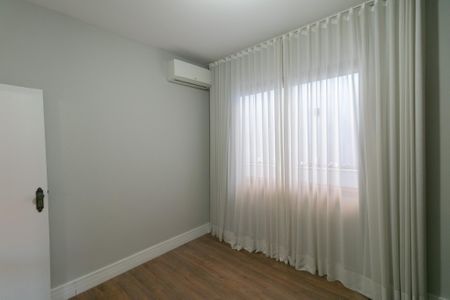 Casa à venda com 360m², 3 quartos e 4 vagasQuarto 2