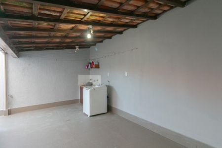Casa à venda com 360m², 3 quartos e 4 vagasÁrea de Serviço