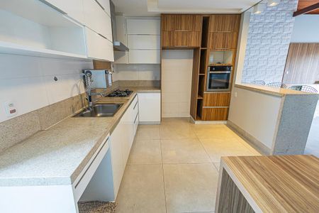 cozinha de casa à venda com 4 quartos, 360m² em Serrano, Belo Horizonte