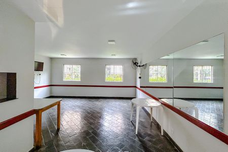 Apartamento para alugar com 72m², 3 quartos e 1 vagaÁrea comum - Salão de festas