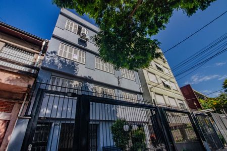Apartamento à venda com 62m², 2 quartos e 1 vaga Apartamento à venda com 62m², 2 quartos e 1 vagaFachada