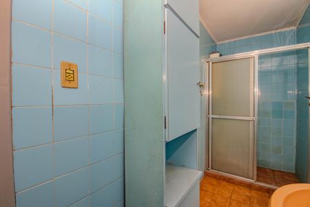 Apartamento à venda com 62m², 2 quartos e 1 vaga Apartamento à venda com 62m², 2 quartos e 1 vagaBanheiro