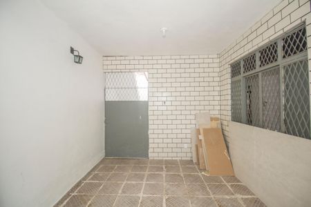 Casa para alugar com 65m², 2 quartos e 1 vagaÁrea externa