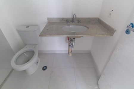 Apartamento para alugar com 77m², 2 quartos e 1 vaga Apartamento para alugar com 77m², 2 quartos e 1 vagaBanheiro 1