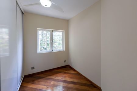 Casa à venda com 200m², 4 quartos e 2 vagasQuarto 2