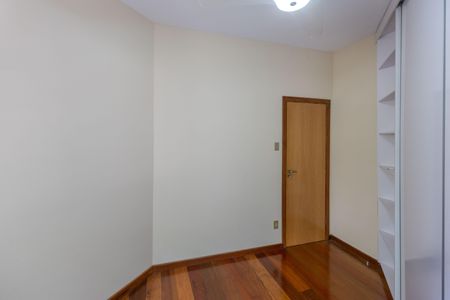 Casa à venda com 200m², 4 quartos e 2 vagasQuarto 2