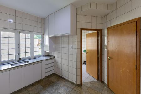 Casa à venda com 200m², 4 quartos e 2 vagasCozinha