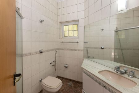 Casa à venda com 200m², 4 quartos e 2 vagasBanheiro 1