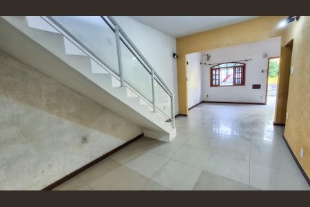 Sala de casa para alugar com 3 quartos, 150m² em Irajá, Rio de Janeiro