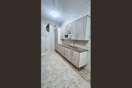 Casa à venda com 150m², 3 quartos e 1 vagaCozinha - área de serviço 
