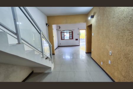 Sala de casa para alugar com 3 quartos, 150m² em Irajá, Rio de Janeiro