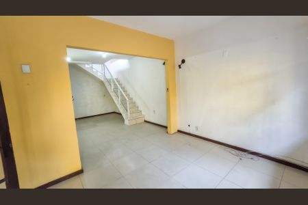 Casa à venda com 150m², 3 quartos e 1 vagaSala