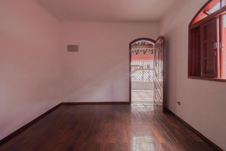 Casa para alugar com 2 quartos, 210m² em Vila Assis Brasil, Mauá