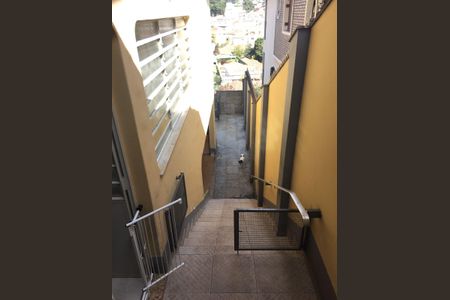 Casa para alugar com 3 quartos, 700m² em Vila Irmaos Arnoni, São Paulo