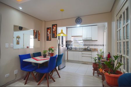 Apartamento para alugar com 60m², 3 quartos e 1 vagaSala