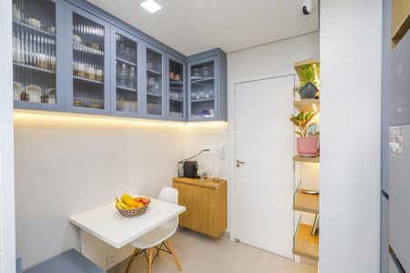 Apartamento à venda com 109m², 2 quartos e 2 vagas Apartamento à venda com 109m², 2 quartos e 2 vagasCozinha