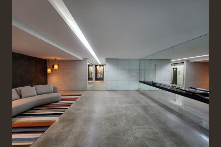 Apartamento à venda com 177m², 4 quartos e 4 vagasHall de entrada 