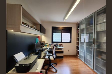 Apartamento à venda com 177m², 4 quartos e 4 vagasQuarto 4