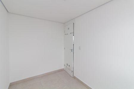 Quarto 1 de apartamento para alugar com 2 quartos, 43m² em Itaquera, São Paulo