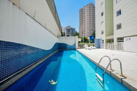 Apartamento à venda com 68m², 3 quartos e 2 vagasPiscina