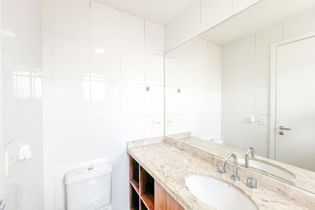 Apartamento à venda com 117m², 3 quartos e 2 vagasBanheiro da Suíte 1