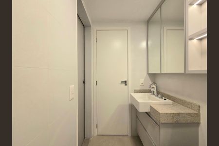 Apartamento para alugar com 38m², 1 quarto e sem vaga Apartamento para alugar com 38m², 1 quarto e sem vagaBanheiro