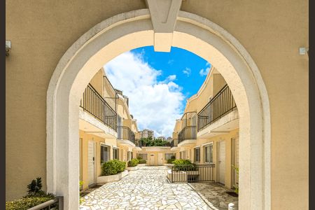 Casa de condomínio à venda com 72m², 2 quartos e 1 vaga Casa de condomínio à venda com 72m², 2 quartos e 1 vagaÁrea comum