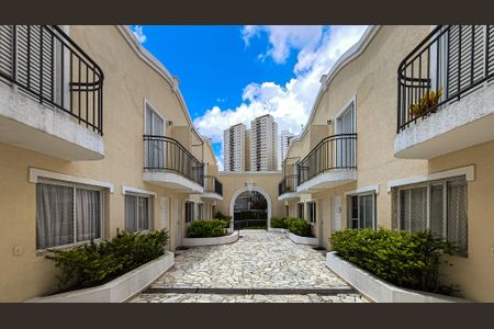 Casa de condomínio à venda com 72m², 2 quartos e 1 vaga Casa de condomínio à venda com 72m², 2 quartos e 1 vagaÁrea comum