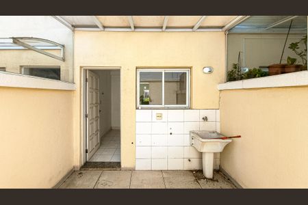 Casa de condomínio à venda com 72m², 2 quartos e 1 vaga Casa de condomínio à venda com 72m², 2 quartos e 1 vagaÁrea de Serviço