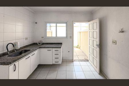 Casa de condomínio à venda com 72m², 2 quartos e 1 vaga Casa de condomínio à venda com 72m², 2 quartos e 1 vagaCozinha