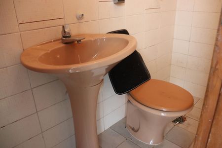 Casa para alugar com 250m², 3 quartos e 4 vagasBanheiro de serviço