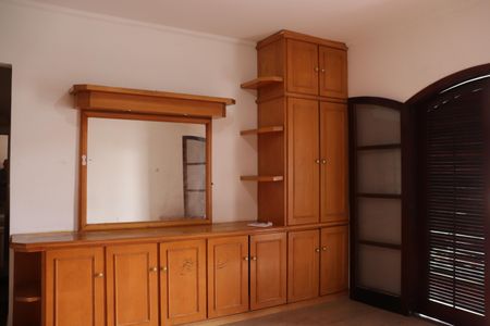 Casa para alugar com 250m², 3 quartos e 4 vagasSuíte