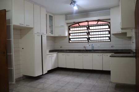 Casa para alugar com 250m², 3 quartos e 4 vagasCozinha