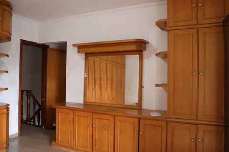 Casa para alugar com 250m², 3 quartos e 4 vagasSuíte