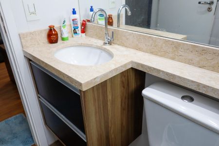 Apartamento para alugar com 49m², 2 quartos e 1 vaga Apartamento para alugar com 49m², 2 quartos e 1 vagaBanheiro