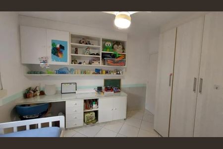 Foto 18 de casa à venda com 4 quartos, 170m² em Vila Santo Estefano, São Paulo