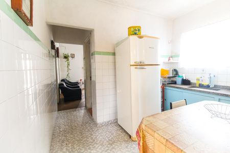 Casa à venda com 80m², 2 quartos e 6 vagas Casa à venda com 80m², 2 quartos e 6 vagasCozinha
