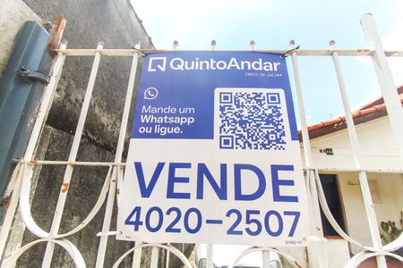 Casa à venda com 80m², 2 quartos e 6 vagas Casa à venda com 80m², 2 quartos e 6 vagasPlaca
