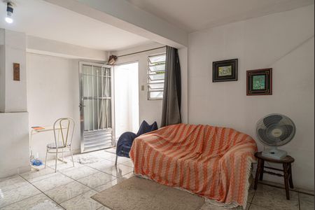 Casa à venda com 232m², 3 quartos e 2 vagas Casa à venda com 232m², 3 quartos e 2 vagasEdícula