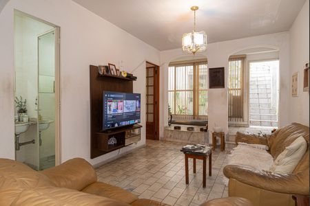 Casa à venda com 232m², 3 quartos e 2 vagas Casa à venda com 232m², 3 quartos e 2 vagasSala