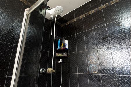 Casa à venda com 232m², 3 quartos e 2 vagas Casa à venda com 232m², 3 quartos e 2 vagasBanheiro 2