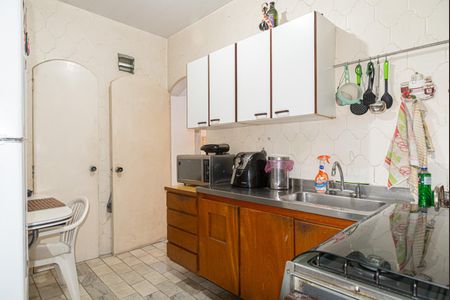 Casa à venda com 232m², 3 quartos e 2 vagas Casa à venda com 232m², 3 quartos e 2 vagasCozinha